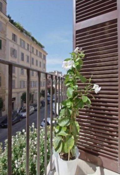 Vatican White Apartment - Vatican Cumfida — отель с удобным расположением в Риме