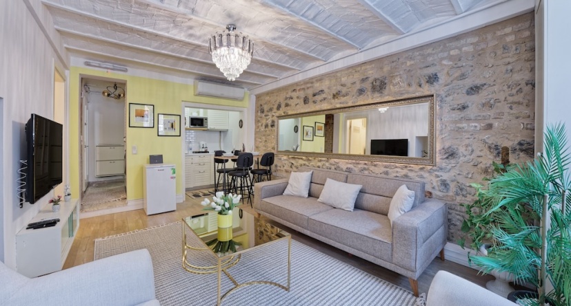 Authentic Flat in The Heart of Taksim — отель в Стамбуле, Турция