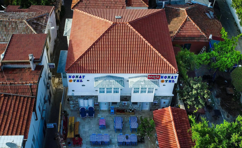Monat Hotel Alacati — забронировать отель в Чешме
