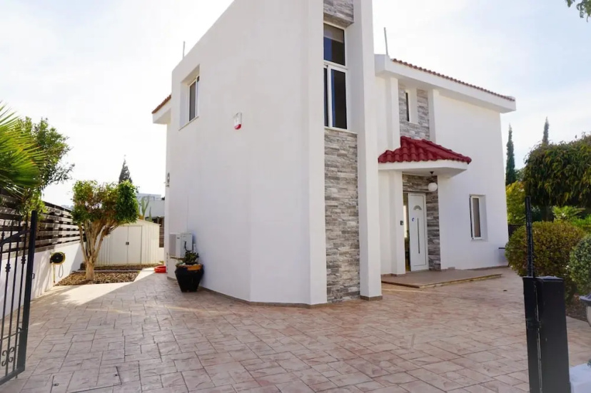 Villa Willow Mandali — отель с удобным расположением в Протарас