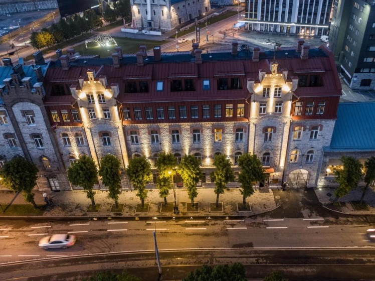 Old Tallinn Apartments — забронировать отель в таллине