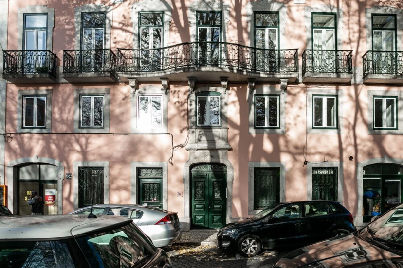 Cozy Tailor Made With a Refreshing Terrace — отель с удобным расположением в Лиссабоне