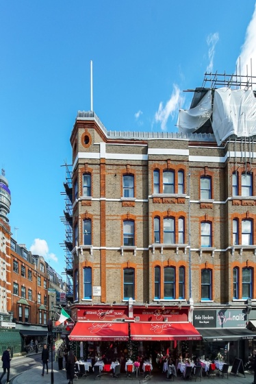 London Flat in the Heart of Fitzrovia — забронировать отель в Лондоне