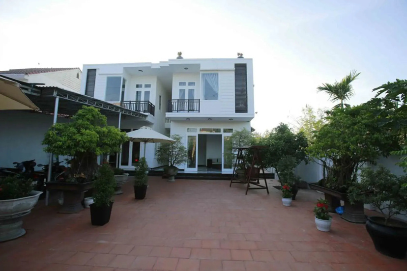 Basil Homestay and Hostel — отель в удобной локации в Дананге