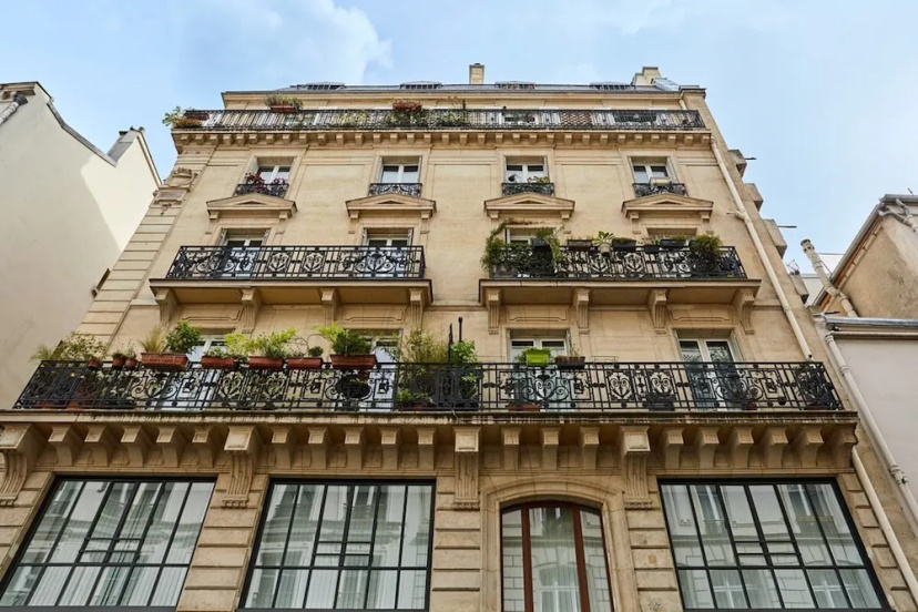 Magnificent Apartment With AC - Center of Paris — отель в Париже, Франция
