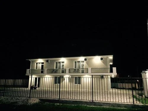Цены на Marina guest house в Гудаута