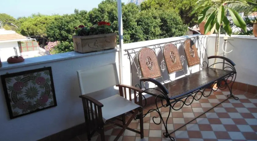 Casa Vacanza Lunastella — отель с удобным расположением в Палермо