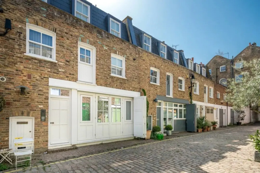Airy And Bright 4 Bed House Near Hyde Park — отель с удобным расположением в Лондоне