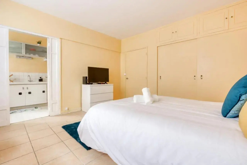 Paris 16 Studio cosy Tour Eiffel Auteuil — забронировать отель в Париже