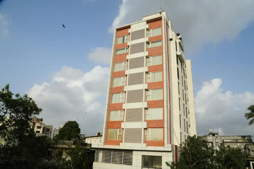 The Altruist Business Hotel Andheri — отель с удобствами в Мумбаи