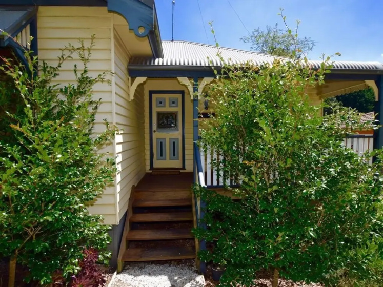 Allegra Cottage in Leura — отель с удобствами в Сиднее