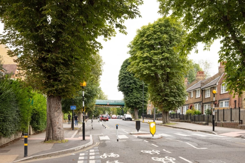 The Brockwell Park Escape - Bright 2BDR Flat with Parking — отель в Лондоне, Соединенное Королевство
