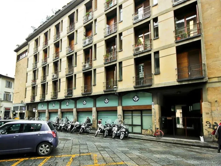 Santa Croce Via Verdi — забронировать отель в Флоренции