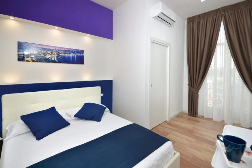 B&B Central Station Napoli — отель с удобствами в Неаполе