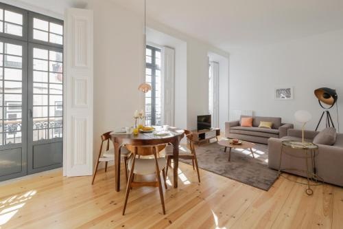 Santa Catarina Apartments 2 — отель в Лиссабоне, Португалия