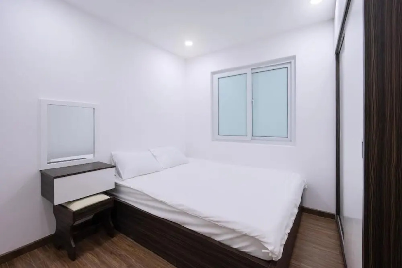 Iseaview Nha Trang Beach Apartment 2 — отель в Нячанге, Вьетнам