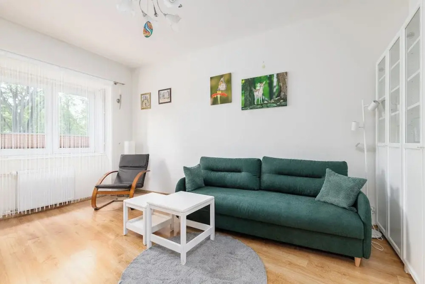 RentPlanet - Apartament Krajewskiego — отель с удобствами в Варшаве