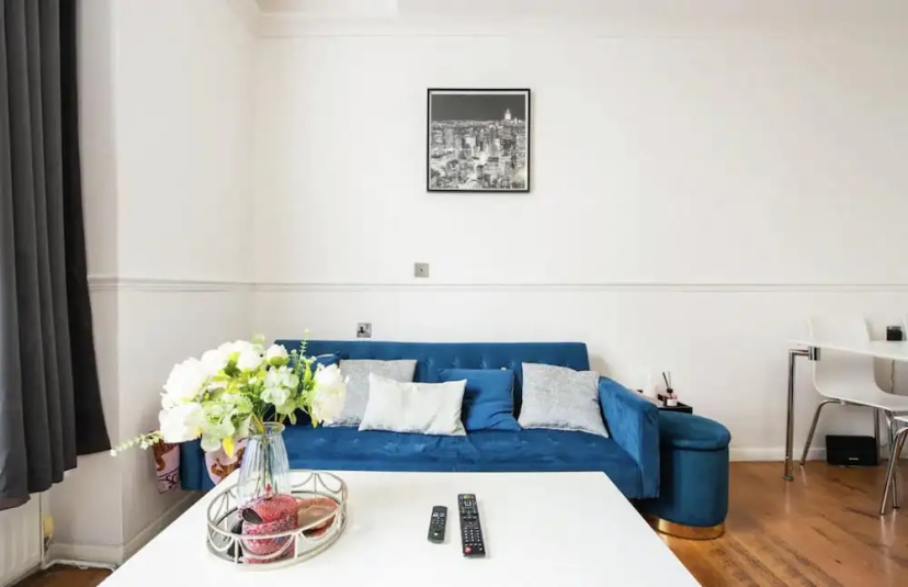 Цены на Charming London Apartment Near Hyde Park в Лондоне
