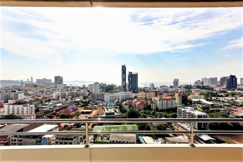 Stunning sea and City Views From This 20th Floor Condo in Cental Pattaya — забронировать отель в Паттайе
