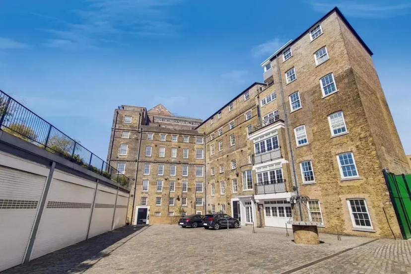 Цены на Greenwich Mill - Modern Comfort & Historic Charm в Лондоне