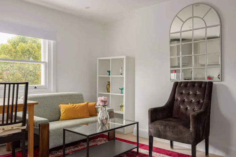 Modern Kensington Studio — отель с удобным расположением в Лондоне