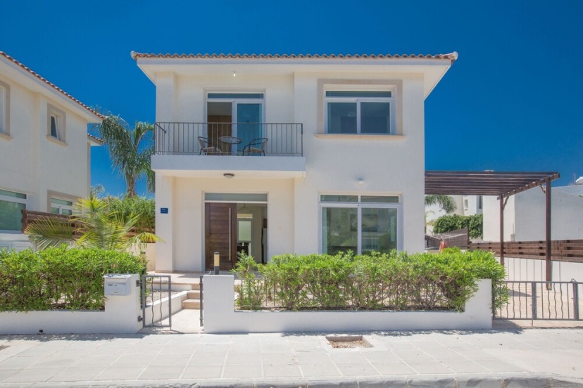 Cyprus Villa Delfini 27 Gold 3 — отель в Протарас, Кипр