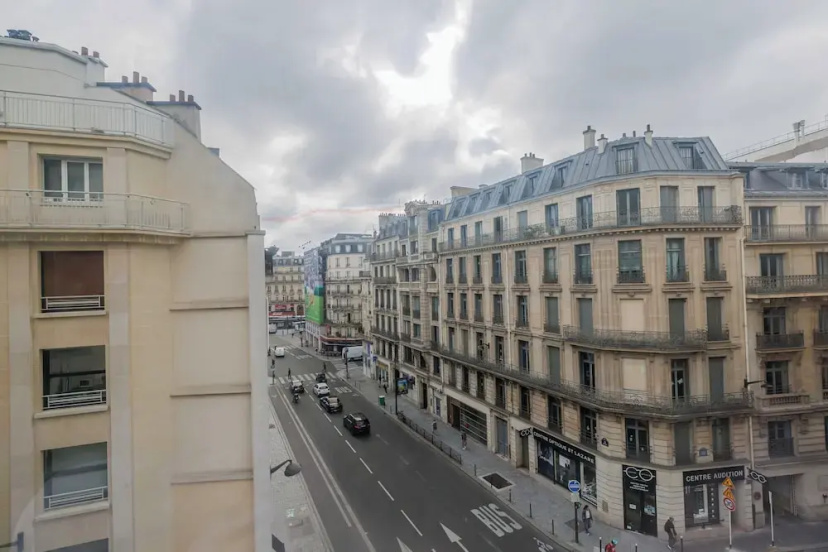 Magnificent Apartment - 1br/4p - Saint-lazare — отель с удобным расположением в Париже