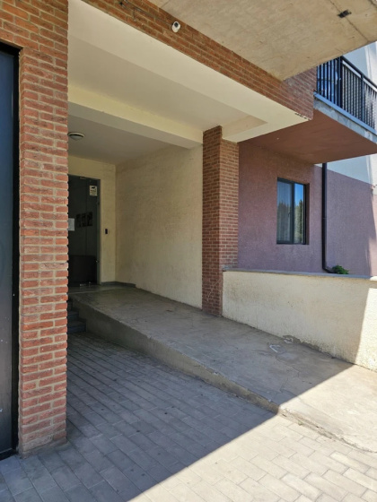 7 Tskneti Hwy — отель в Тбилиси, Грузия
