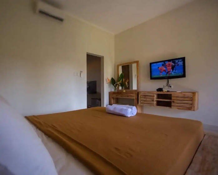 Palm 57 Guest House — забронировать отель в Кута