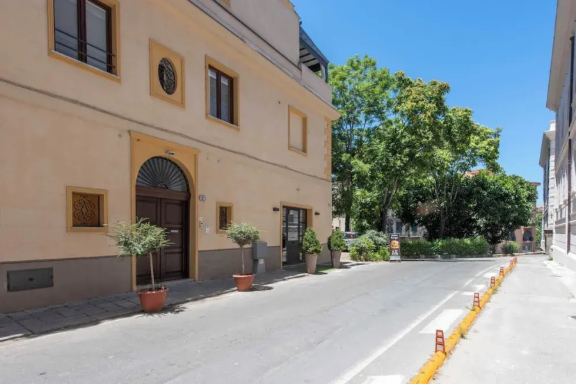 Normanni Apartment with Terrace — отель с удобствами в Палермо