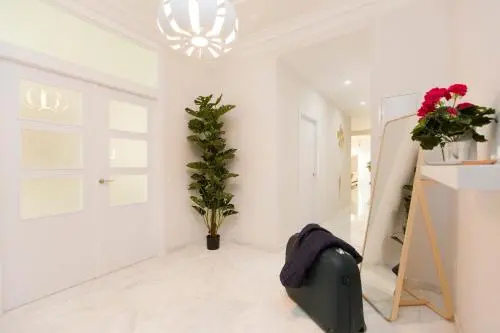 Цены на Living Valencia - Olympia House в Валенсии