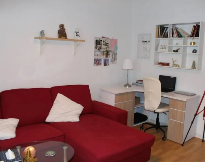 Цены на Immaculate 2 Rooms Apartment in Heart of Berlin в Берлине
