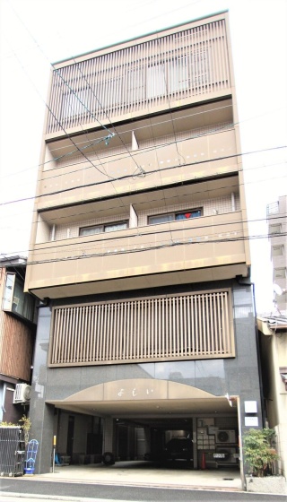 Near Kyoto Nijojo/Easy Access/Free wifi[A185-1] — отель с удобным расположением в Киото