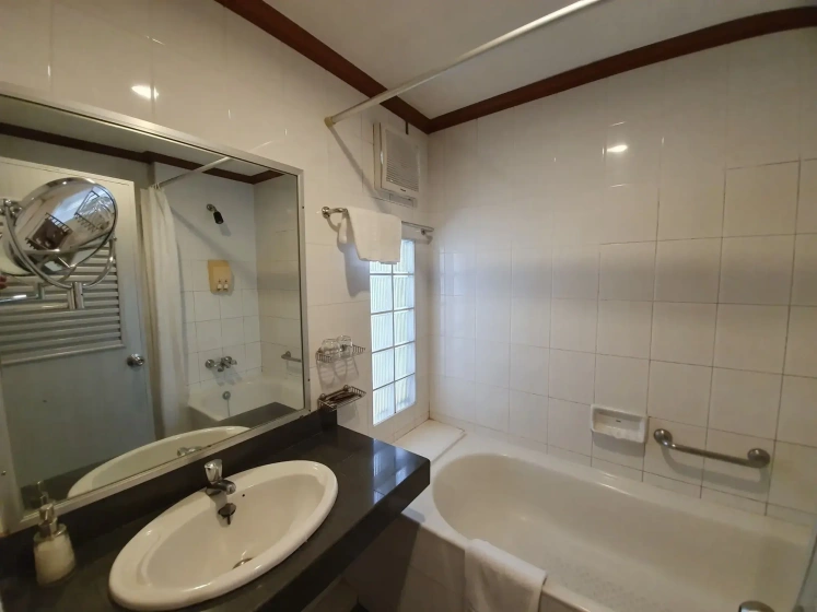 Sakol Hotel