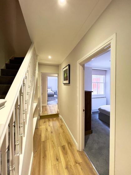 Spacious Two Bedroom Apartment in Westminster — отель в Лондоне, Соединенное Королевство