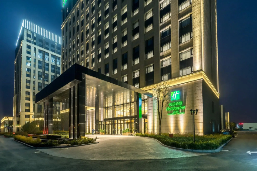 Otel' Crowne Plaza Shanghai Jinshan — отель с удобным расположением в Шанхае