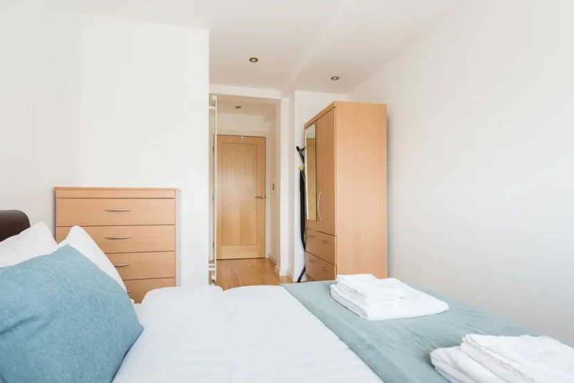 Platinum Apartment next to London Bridge 9995 — отель с удобным расположением в Лондоне