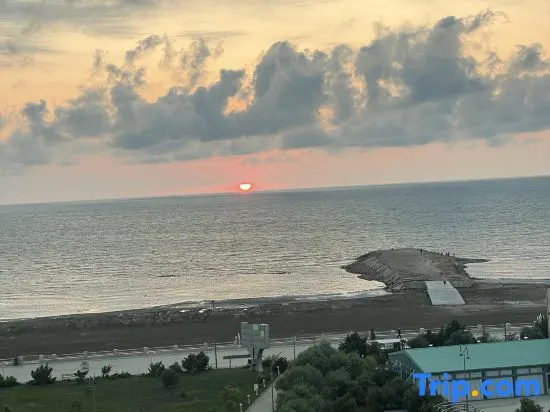 Cozy City Center Apartment with Full Sea View — отзывы гостей и цены