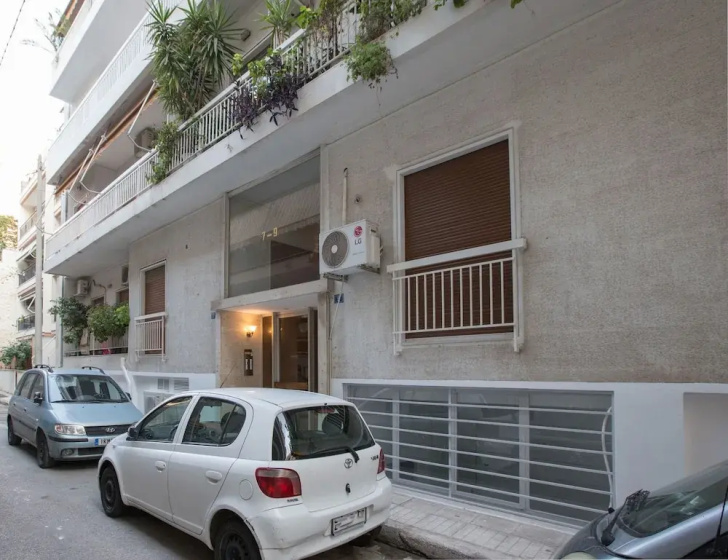 Acropolis Amarisia's House by GHH — комфортный отель в Афины