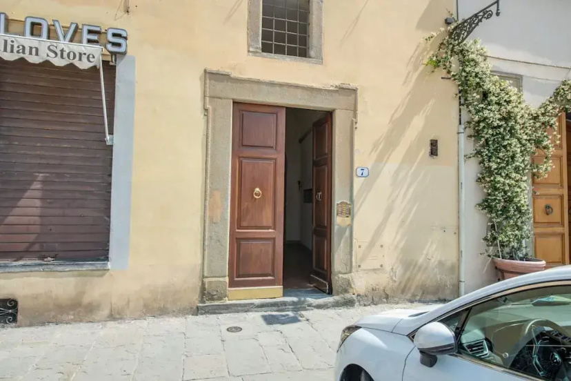 Mamo Florence - Sunrise Apartment — отель с удобным расположением в Флоренции