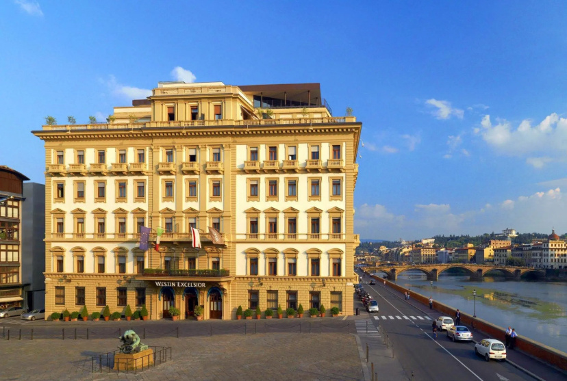 The Westin Excelsior, Florence — отель с удобствами в Флоренции