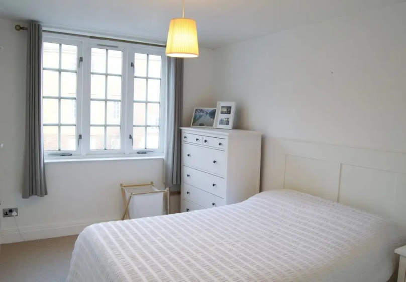 Charming 2 Bedroom Apartment In Fabulous Wandsworth — забронировать отель в Лондоне