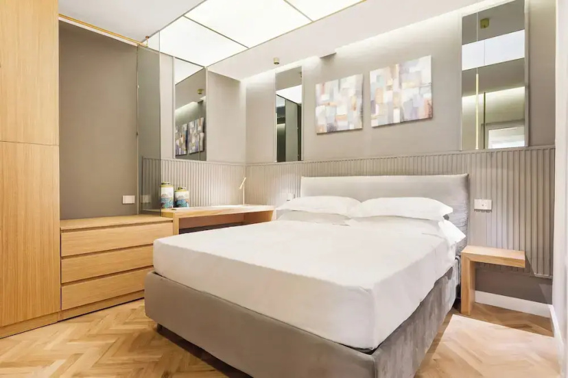 Spanish Steps Apartments — отель в Риме, Италия