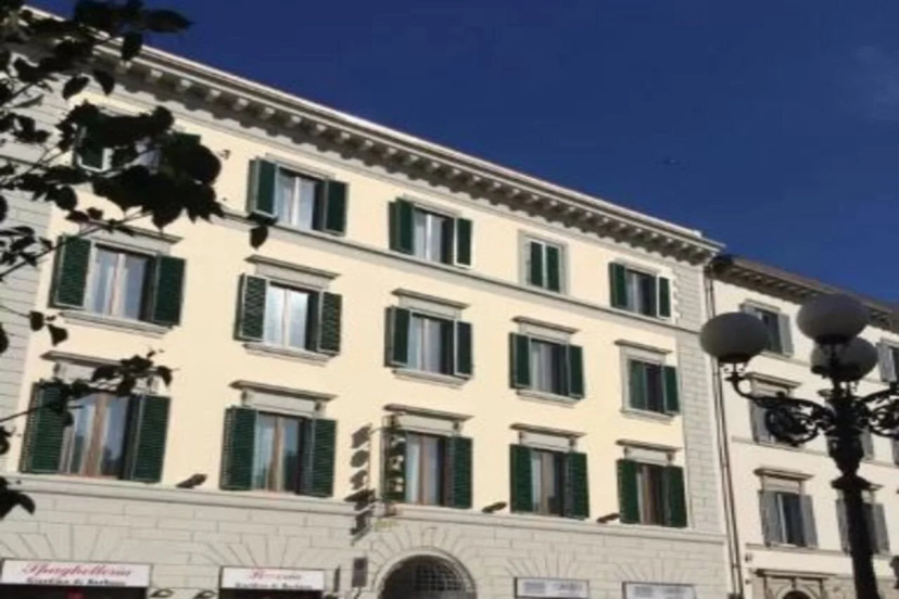Сравните цены на Hotel Caravaggio в Флоренции