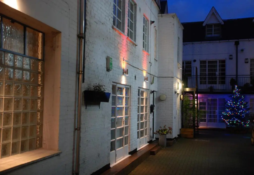 Fullwood Mews — отель с удобствами в Лондоне