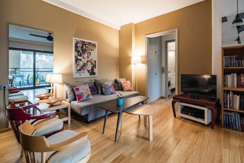 Цены на Lux Clever Comfy Appartment the Center of Athens в Афины