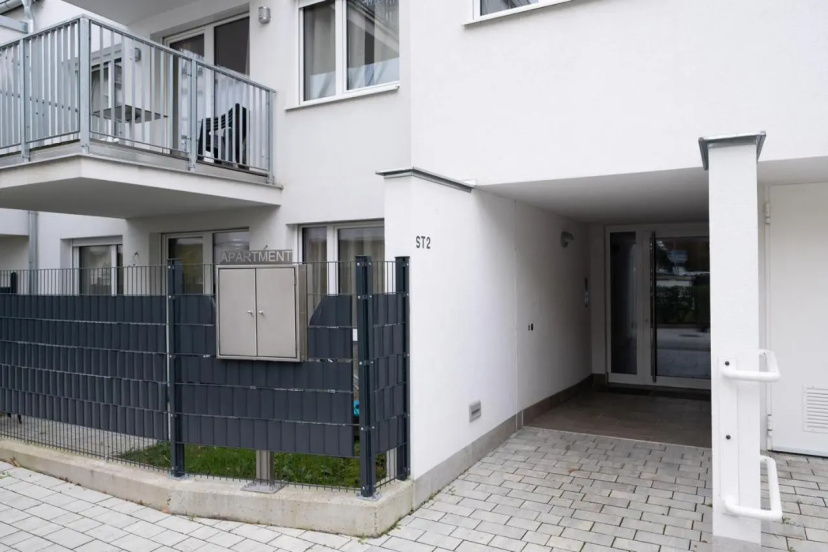 Цены на Modern apartment near city center - garden в вене