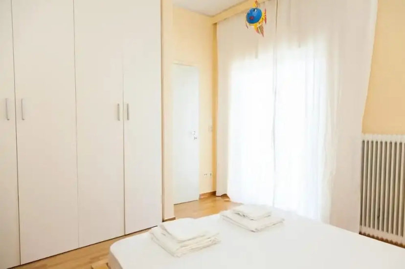 Bright apt w lovely view in Lycabettus — отель с удобствами в Афины
