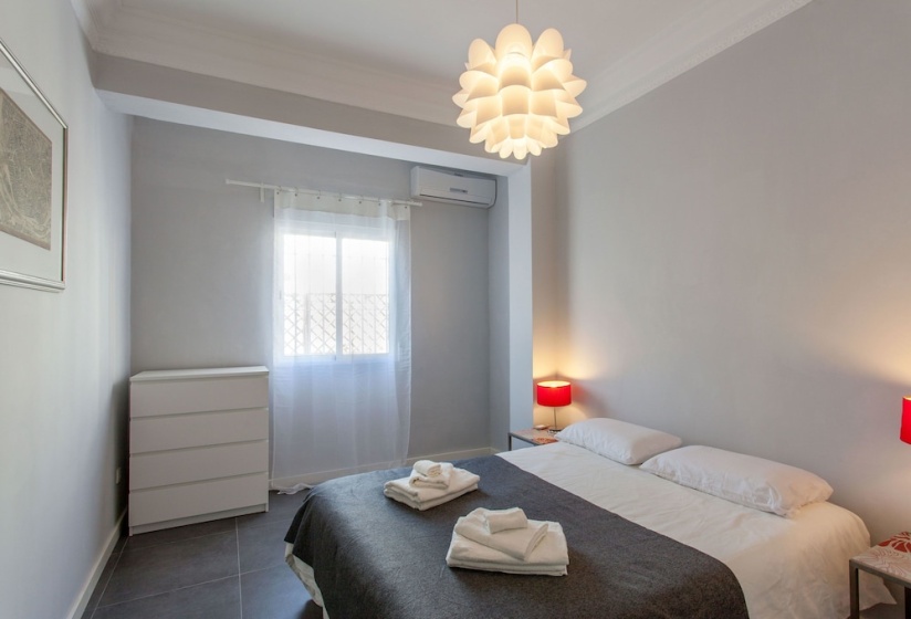 Valencia Flat Rental - Apartment City of Arts and Science 1 — отель с удобным расположением в Валенсии
