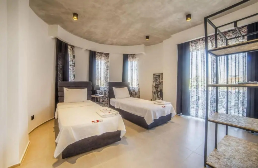 Extraordinary Villa With Private Pool in Antalya — комфортный отель в Белеке